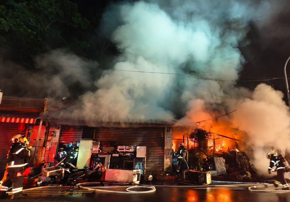 0a965bfa9ed69b68848983b80a2b5668