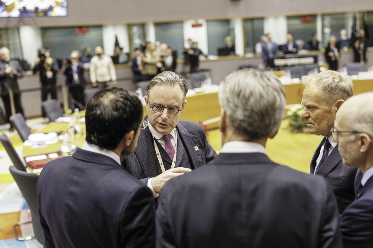 826246fe7d5a2b6fdf3d1f1f6d2f8f17 826246fe7d5a2b6fdf3d1f1f6d2f8f17