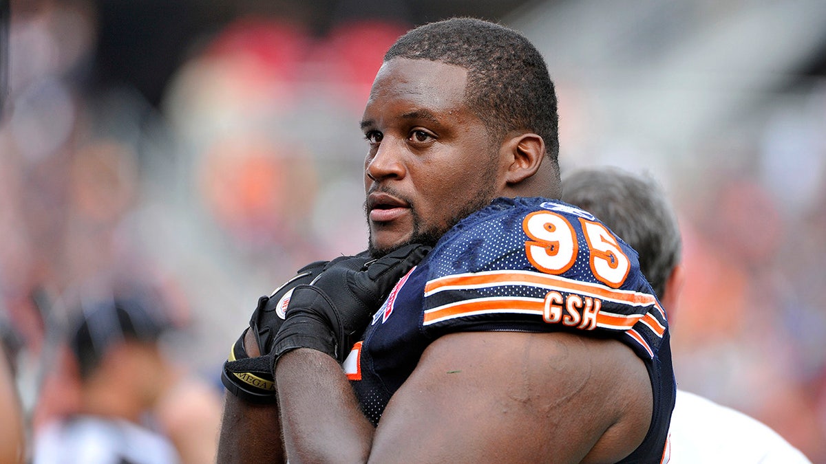 anthony-adams-looks-on-nfl-sideline