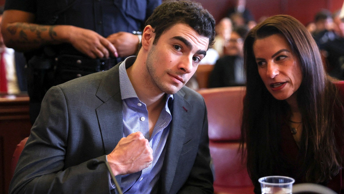 mangione-fist-02 mangione-fist-02